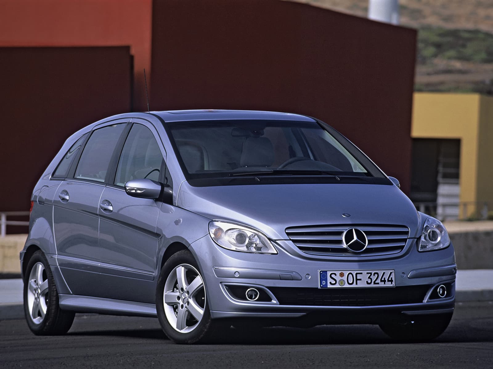 Mercedes-Benz-B-200-CDI