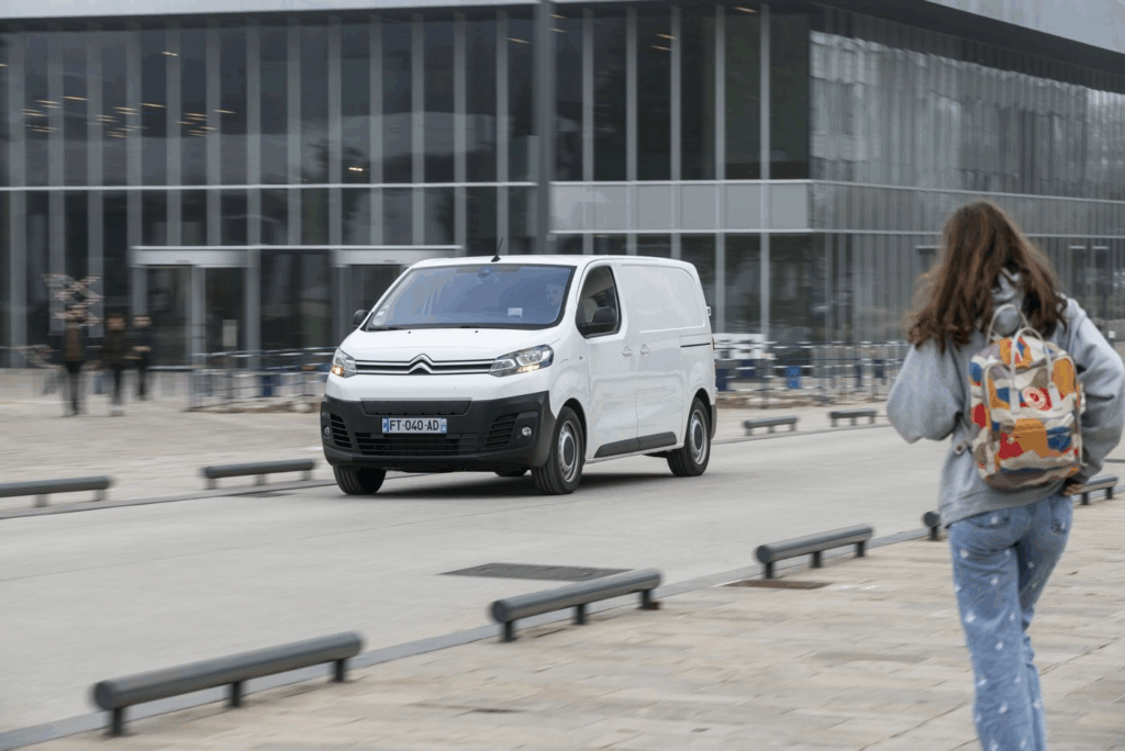 Citroën électrique hybride jumpy