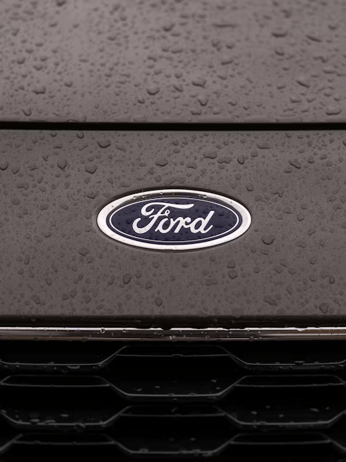 ford puma logo extérieur