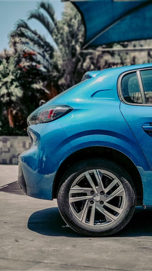 208 occasion bleu