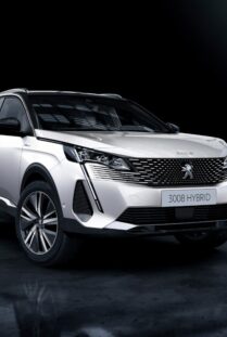 Peugeot 3008 Hybrid 300e EAT8