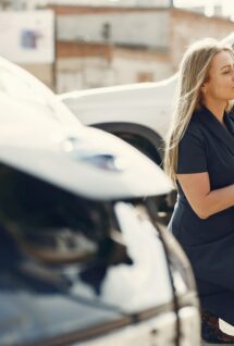 peut-on recharger une batterie de voiture en laissant tourner le moteur ?